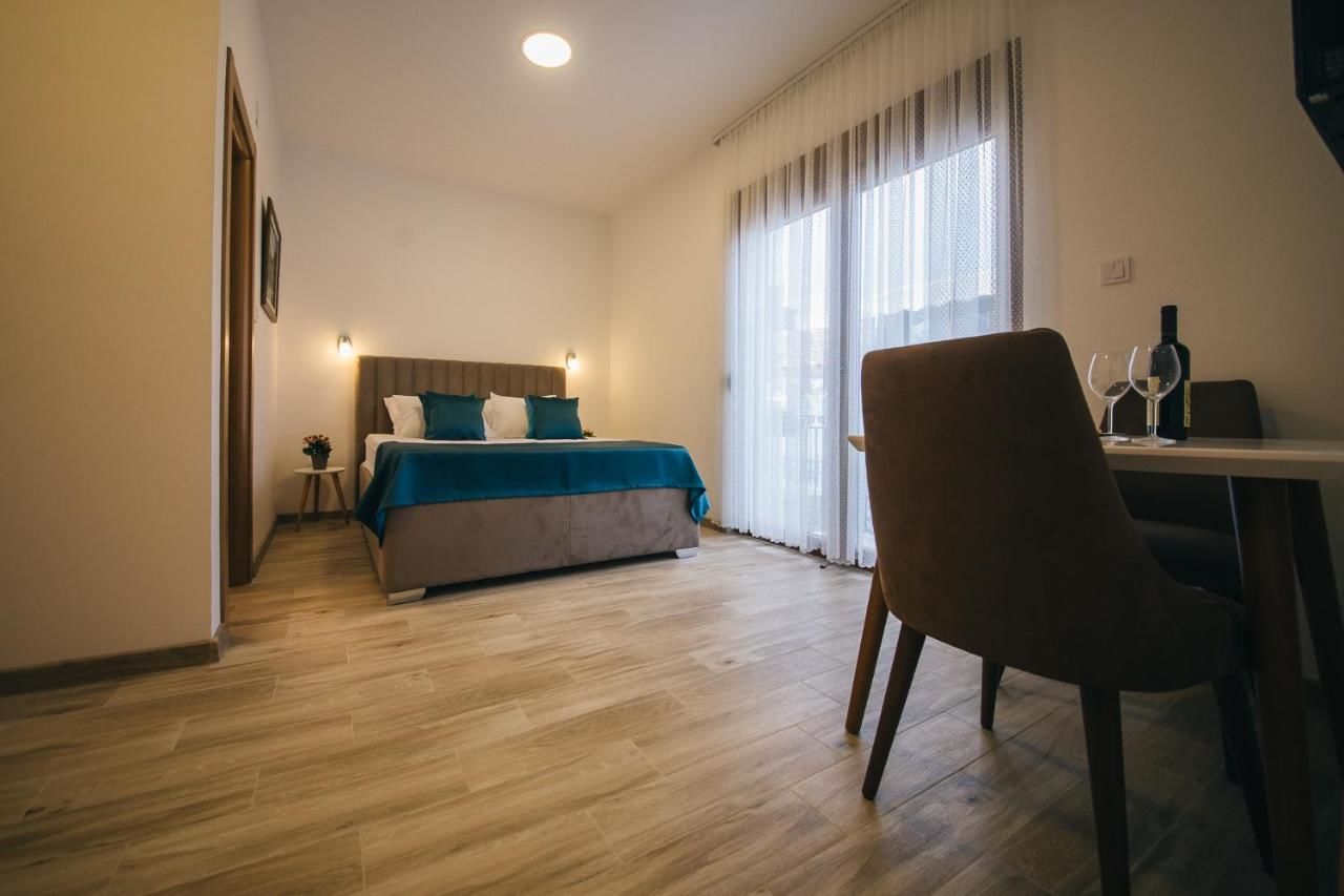 Апартаменты Apartments Vojislav Вирпазар