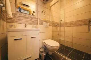 Апартаменты Apartments Vojislav Вирпазар Апартаменты-студио-6
